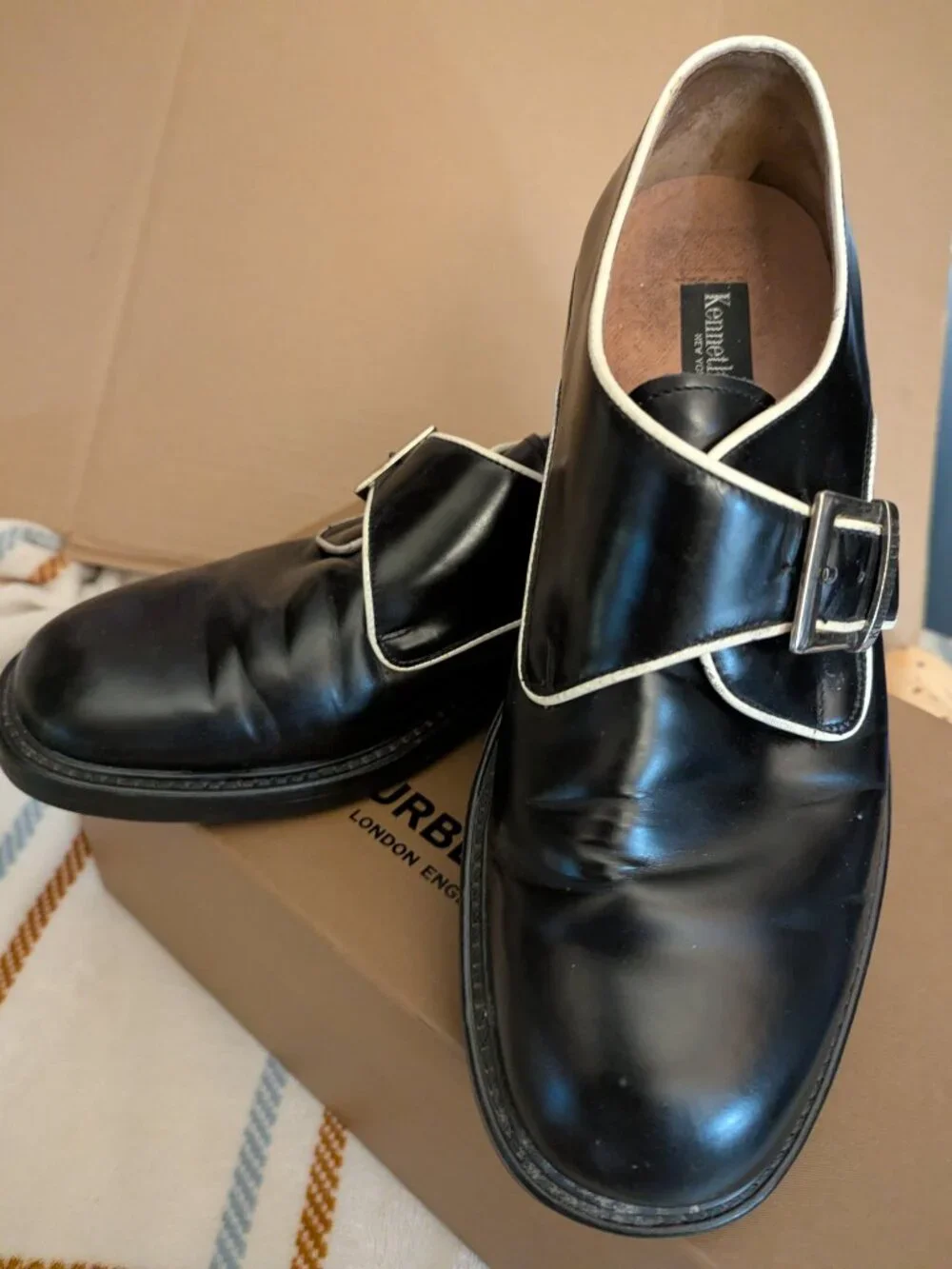 Kenneth Cole 